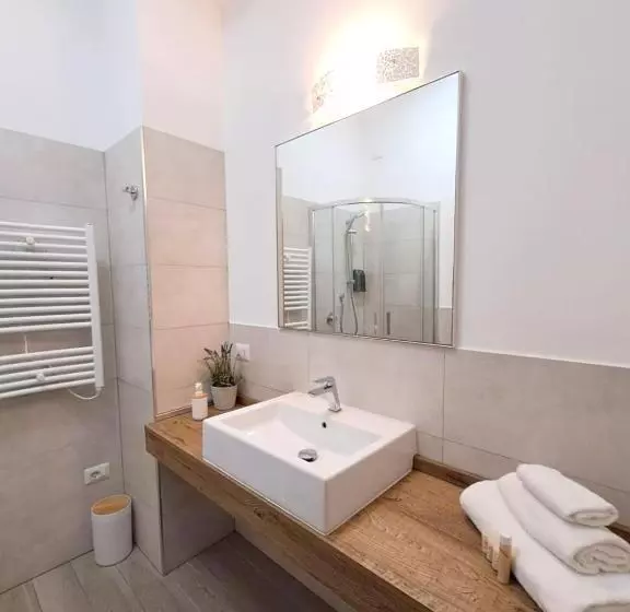 تختخواب و صبحانه Ajana Rooms By Accomodo