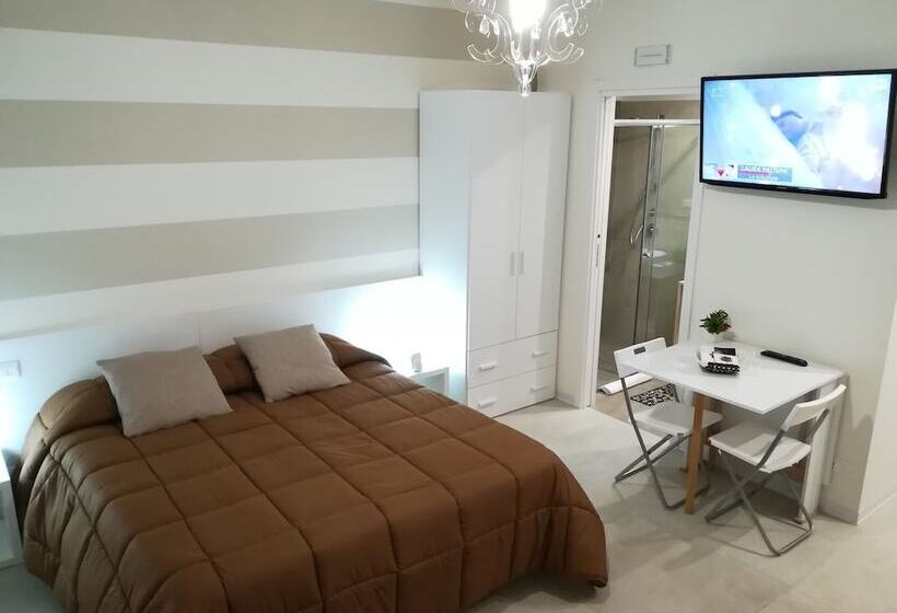 پانسیون Guest House B&b Via Marina