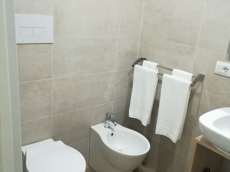 پانسیون Guest House B&b Via Marina