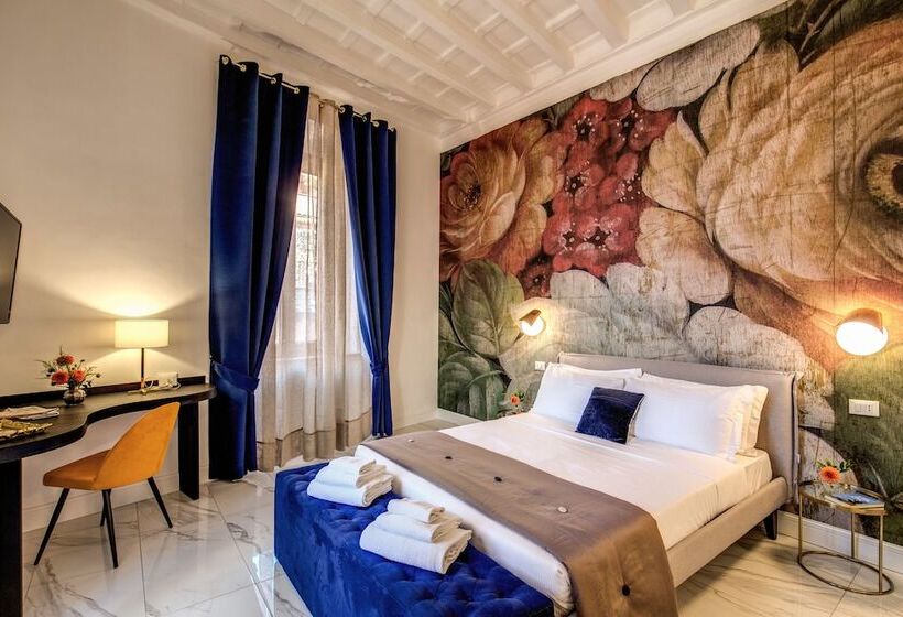 پانسیون Little Queen Pantheon