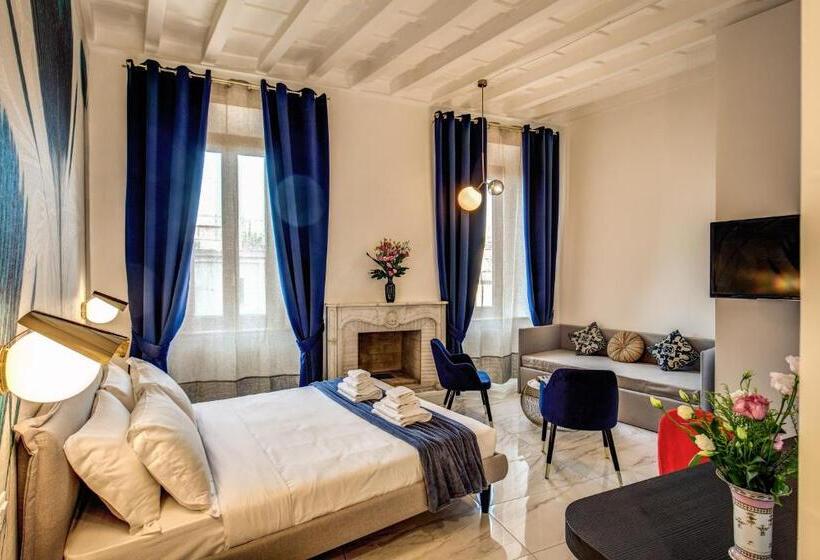 پانسیون Little Queen Pantheon