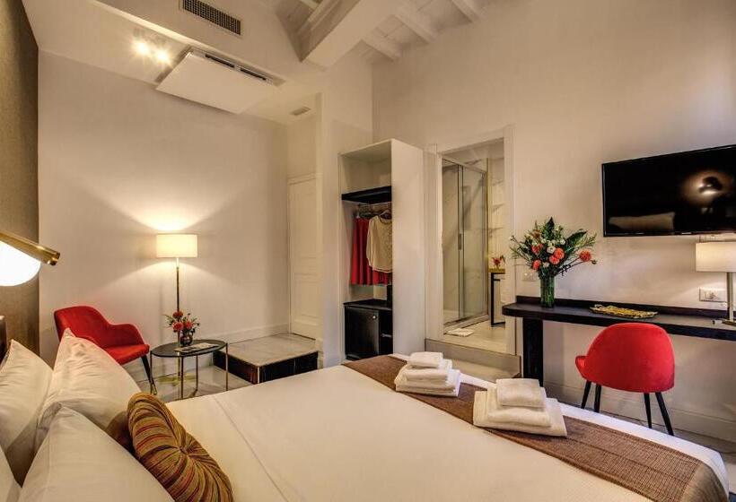 پانسیون Little Queen Pantheon