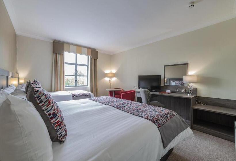 Отель Armagh City