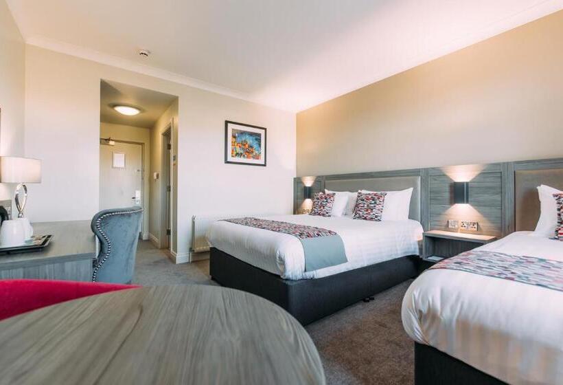 Отель Armagh City