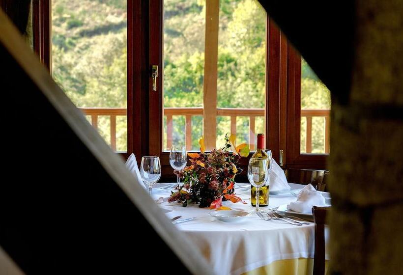 هتل Balneario Rio Pambre