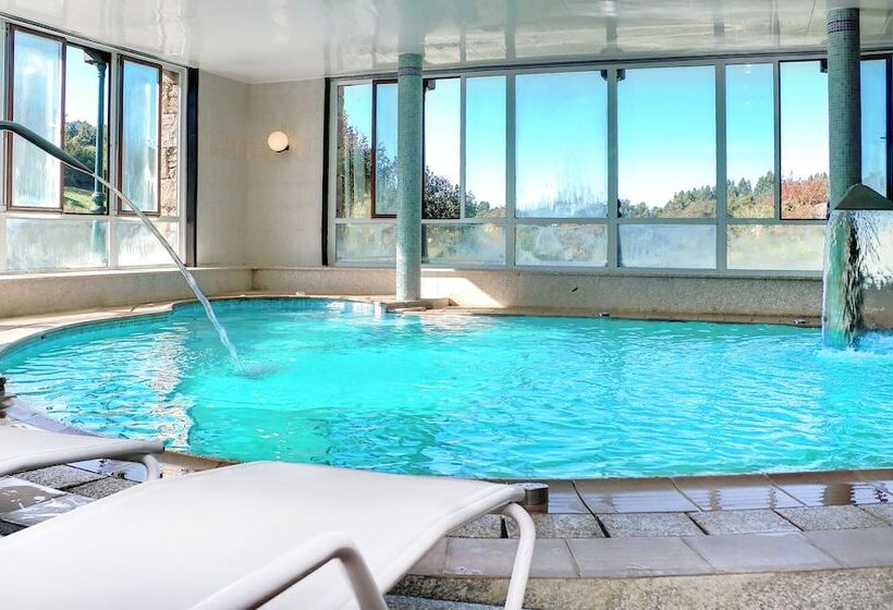 هتل Balneario Rio Pambre