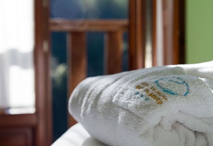 هتل Balneario Rio Pambre