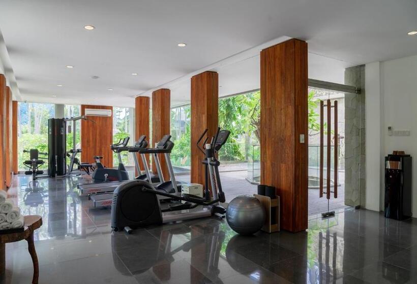 Otel Candi Beach Resort & Spa