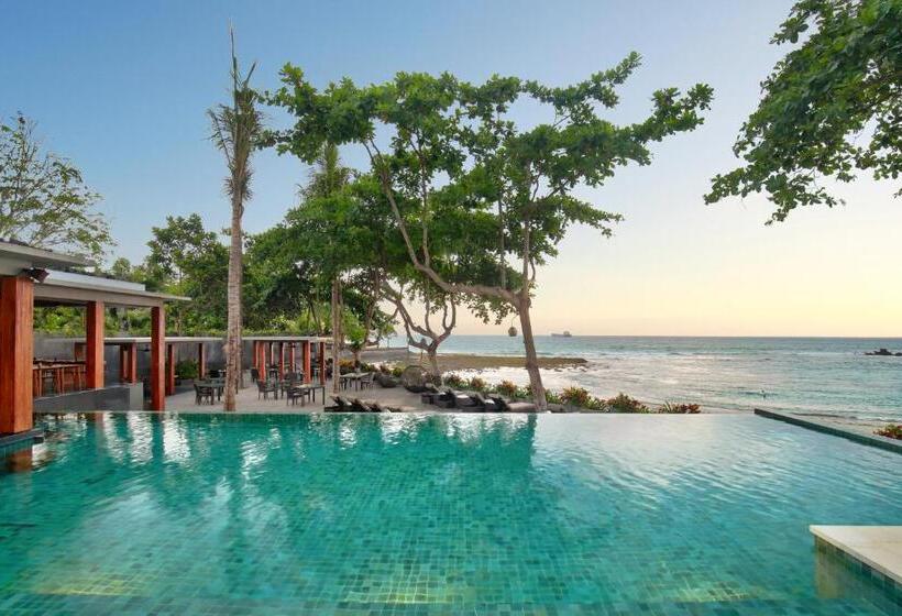 Otel Candi Beach Resort & Spa