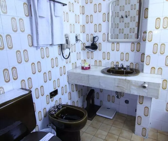 هتل Cesar S Plaza