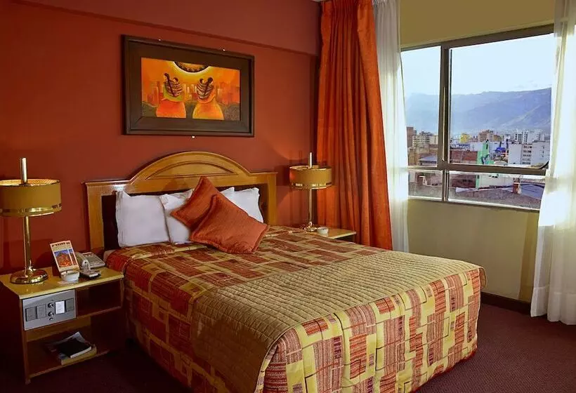 هتل Cesar S Plaza