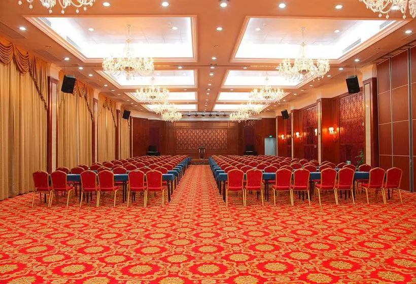 فندق Crown Plaza