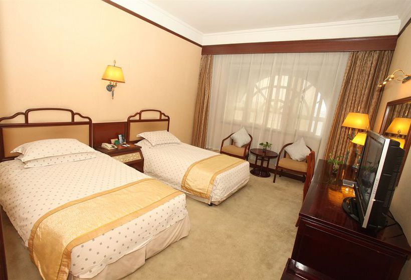 Отель Crown Plaza