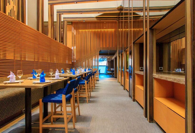 בית מלון כפרי Doubletree By Hilton Iquitos