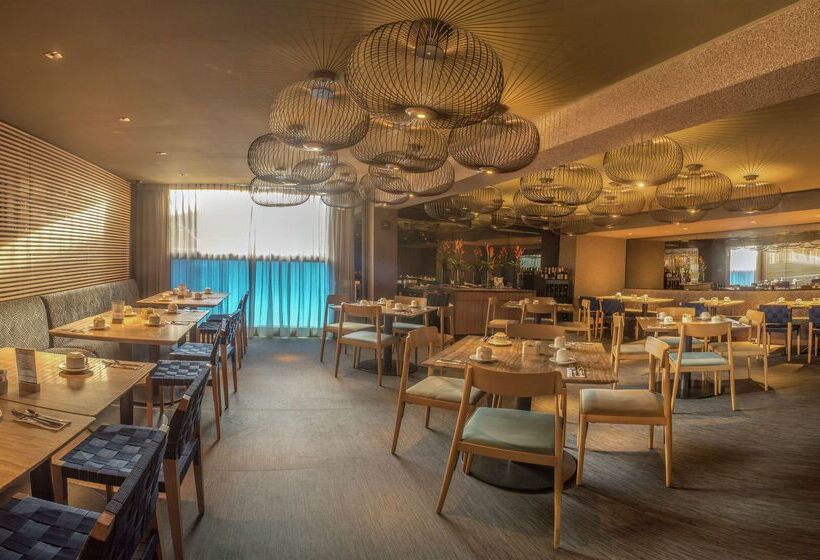 בית מלון כפרי Doubletree By Hilton Iquitos