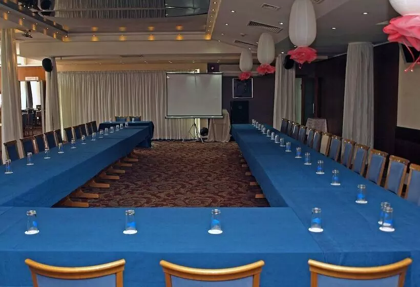 酒店 Forum Free Parking