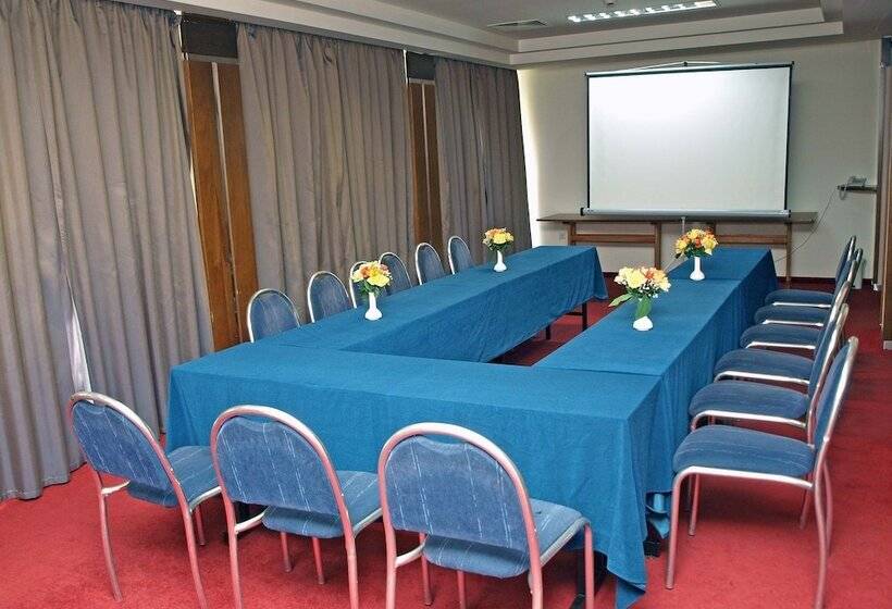 酒店 Forum Free Parking