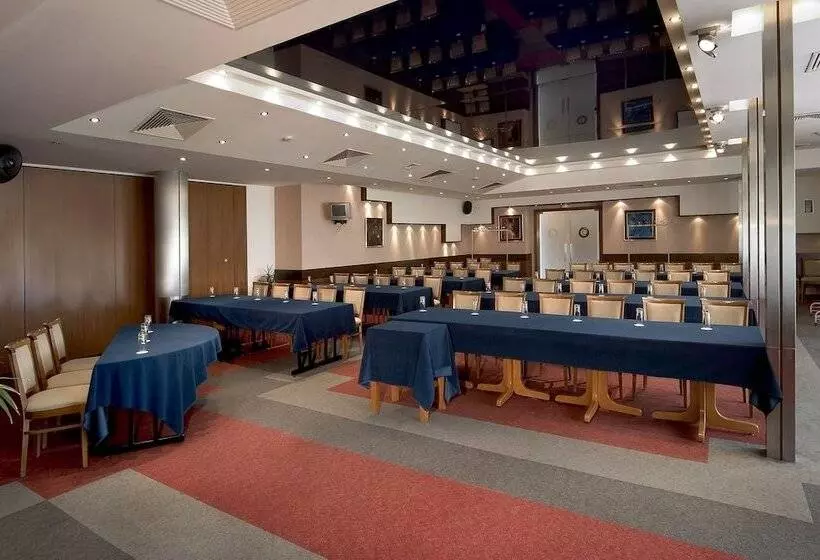 酒店 Forum Free Parking