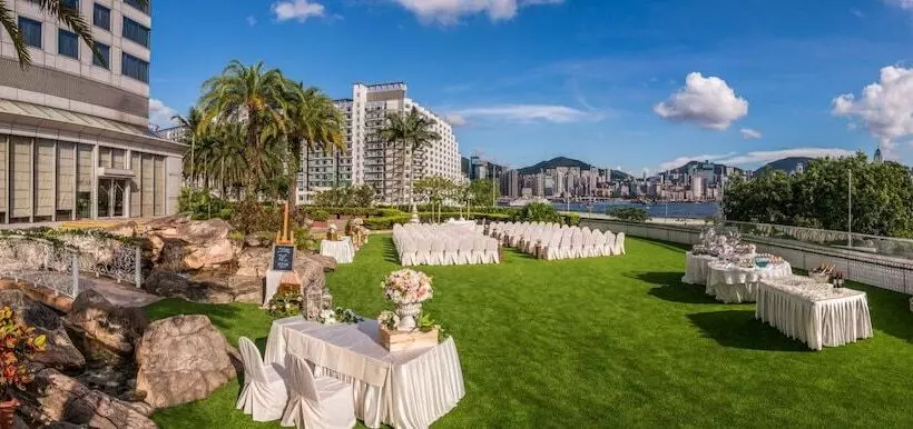 هتل Harbour Plaza Metropolis