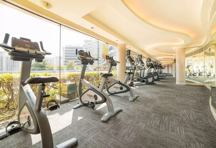 هتل Harbour Plaza Metropolis