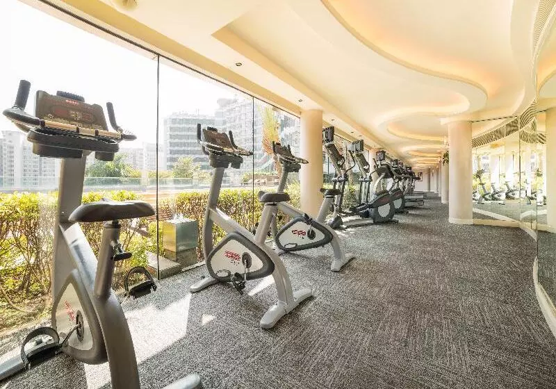 هتل Harbour Plaza Metropolis