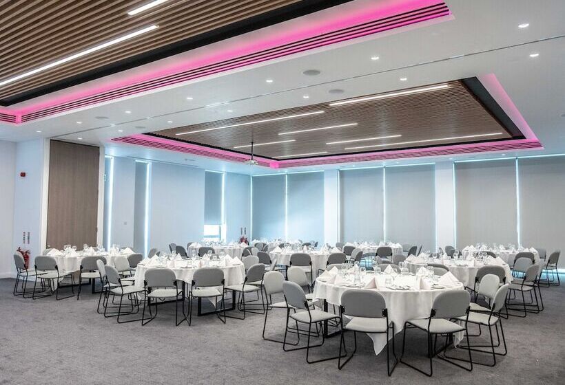 هتل Holiday Inn Birmingham Airport   Nec, An Ihg