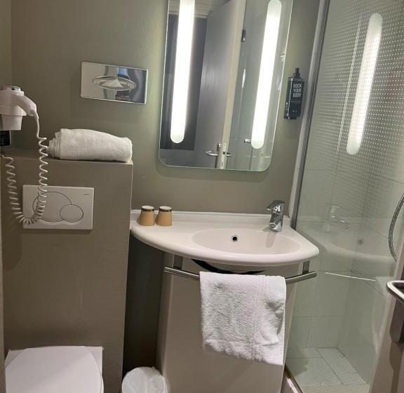 هتل Ibis Paris Tour Montparnasse 15eme