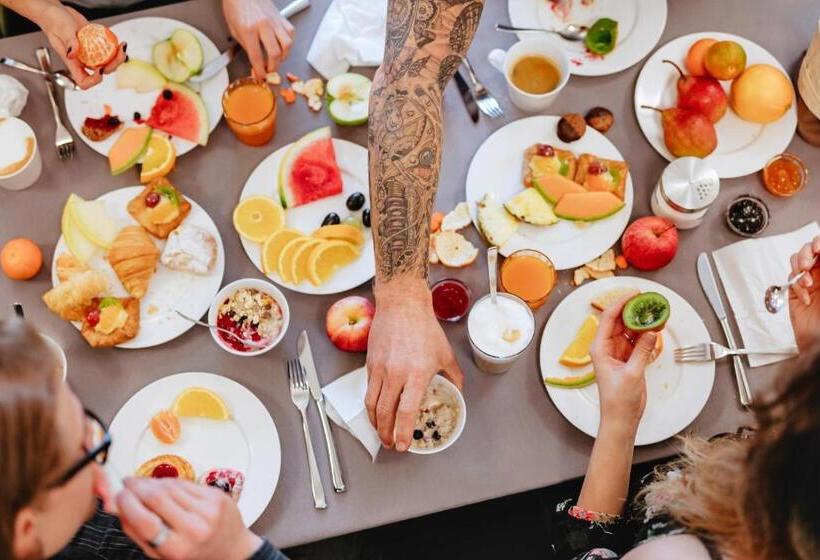 هتل Ibis Paris Tour Montparnasse 15eme