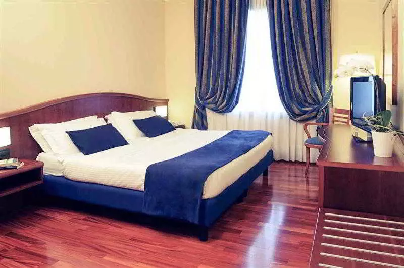 Szálloda Mercure Genova San Biagio