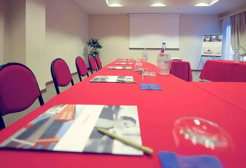 Szálloda Mercure Genova San Biagio