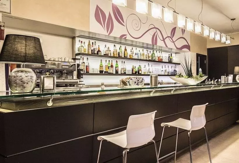 Szálloda Mercure Genova San Biagio