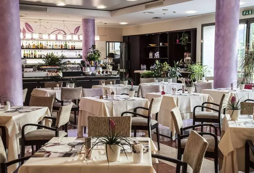 Szálloda Mercure Genova San Biagio