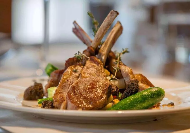 Отель Mercure Saintlary