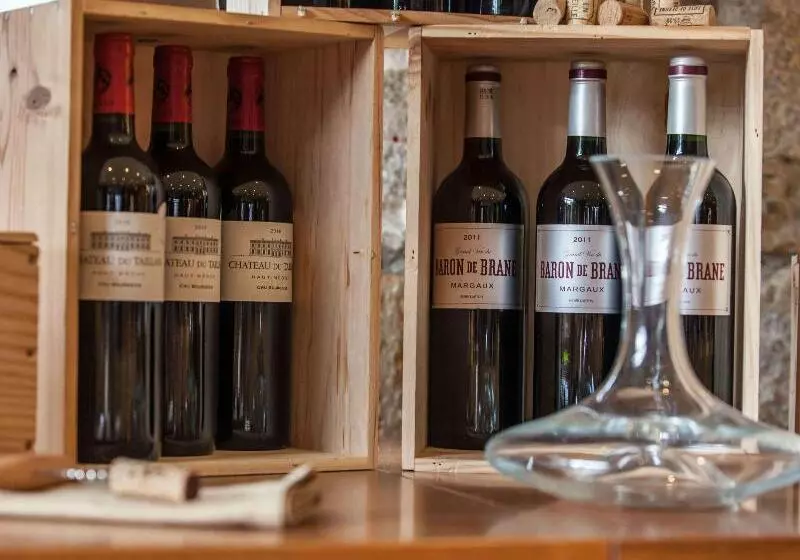 Отель Mercure Saintlary