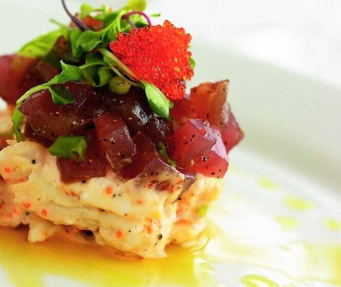 هتل Renaissance Newark Airport