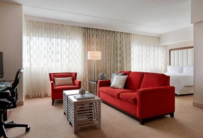 هتل Renaissance Newark Airport