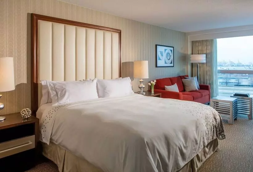 ホテル Renaissance Newark Airport