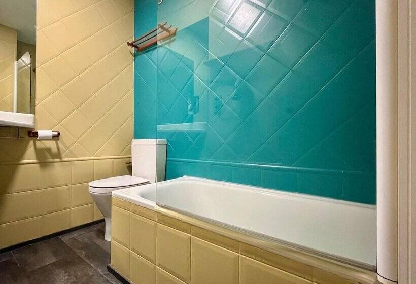 Hotell Spa La Central   Adults Only