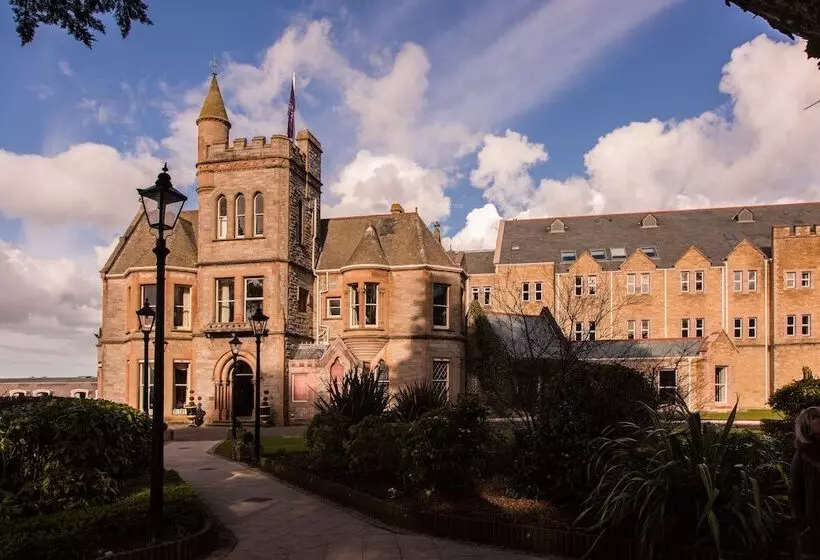 酒店 The Culloden Estate And Spa