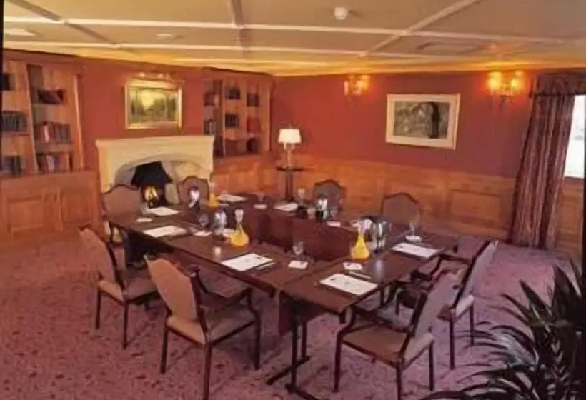 ホテル The Culloden Estate And Spa