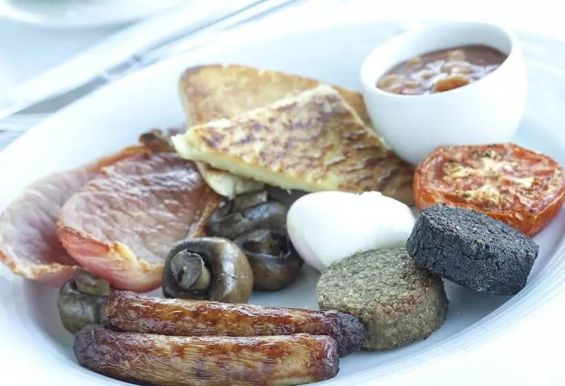 酒店 The Culloden Estate And Spa