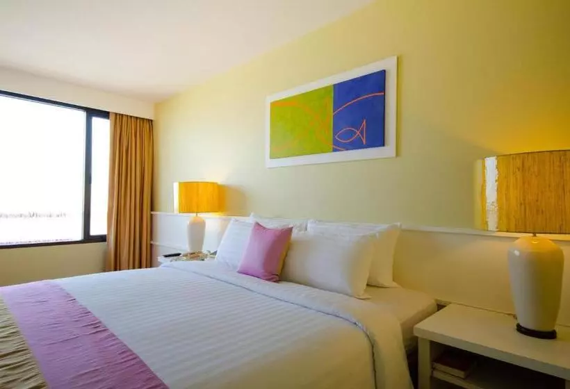 هتل Tongtara Riverview