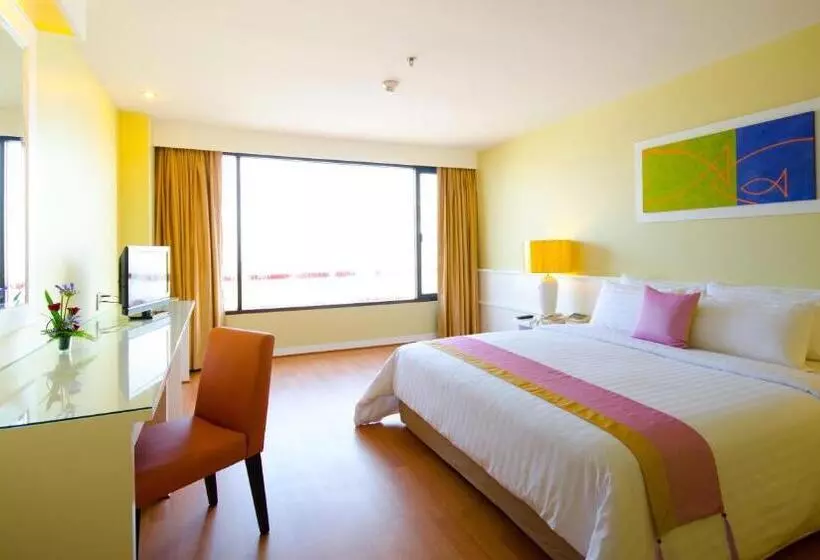 هتل Tongtara Riverview