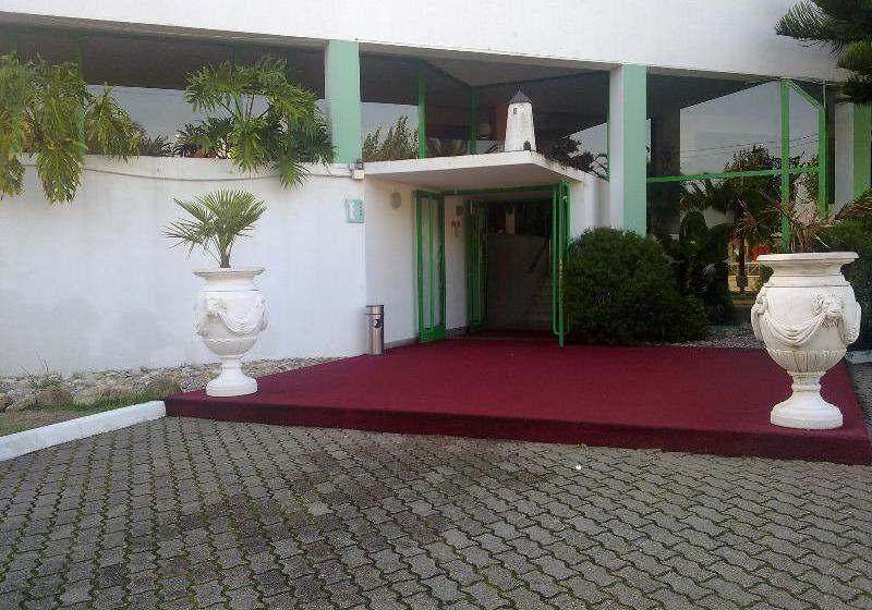 Otel Tropical Promises