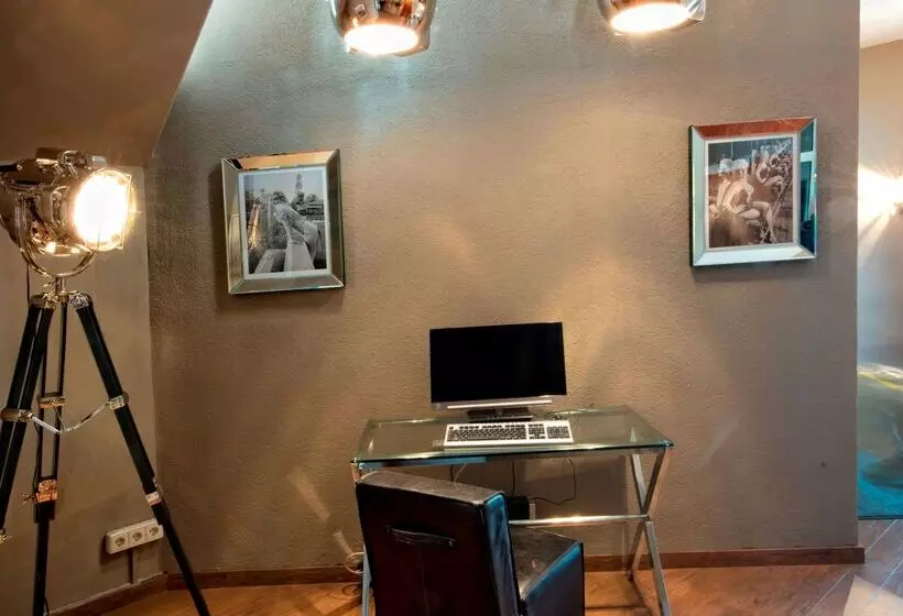 Hotel Tryp By Wyndham Bremen Airport