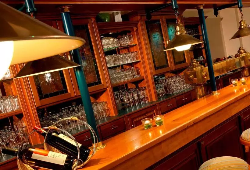 Hotel Tryp By Wyndham Bremen Airport