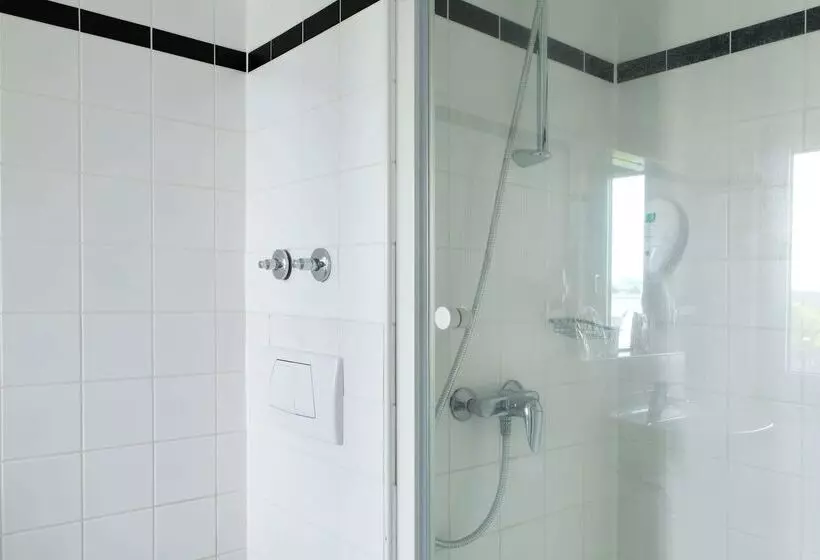 Hotel Tryp By Wyndham Bremen Airport