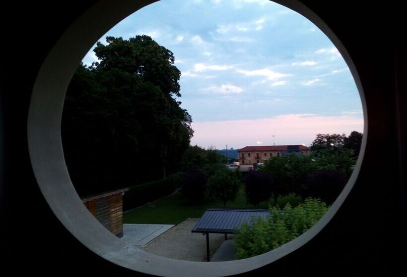 تختخواب و صبحانه Casa Torre Allera