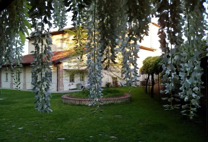 تختخواب و صبحانه Casa Torre Allera