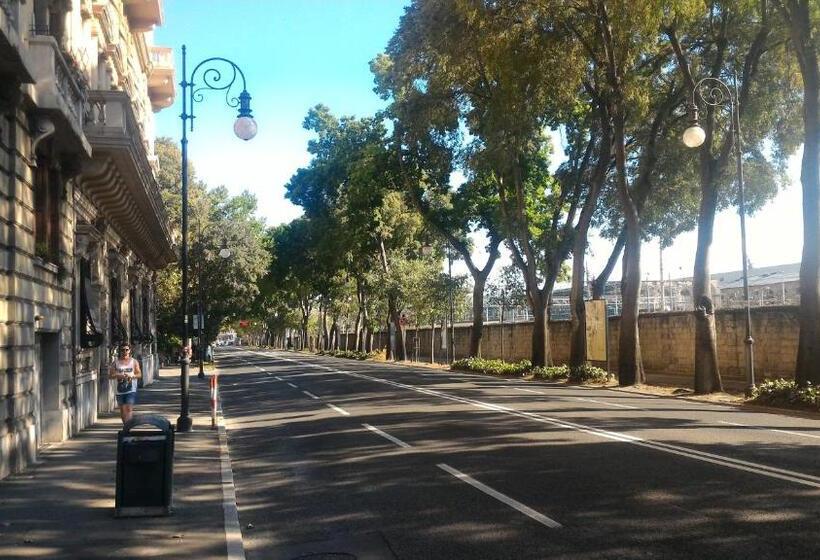 Golden Rooms Bed & Breakfast